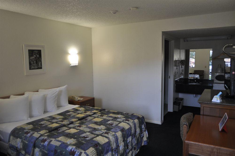 Pacific Inn Motel Ventura Eksteriør billede